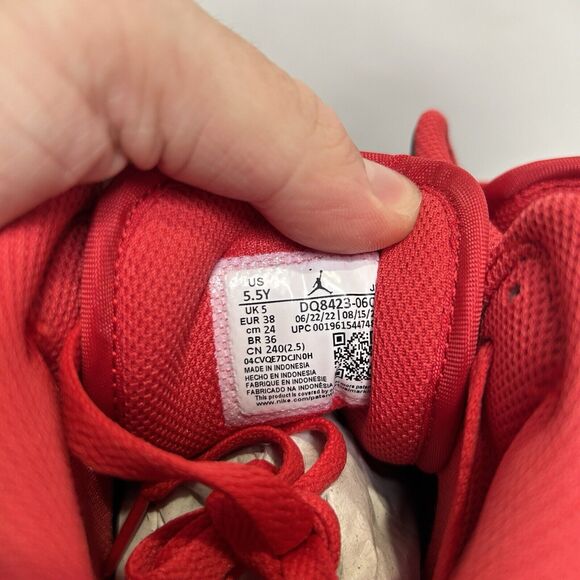 Nike Shoes Air Jordan 1 Mid Retro GS “Alternate Bred” 2024 - Picture 6 of 6